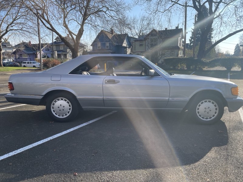 Driver’s side profile.